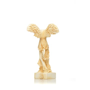 Η Θεά Νίκη της Σαμοθράκης -  Η Θεά Νίκη της Σαμοθράκης -